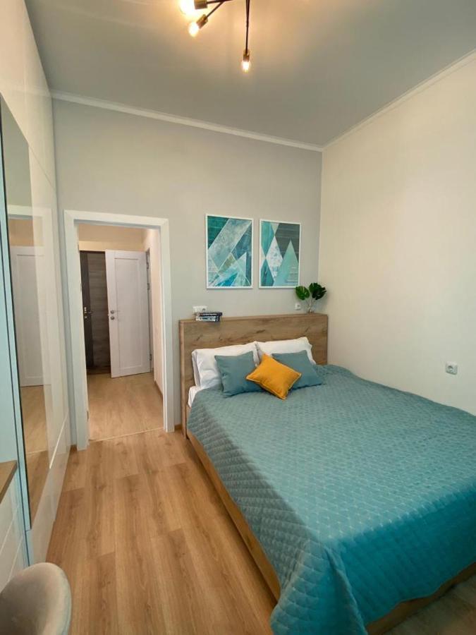 Beautiful Apartment With 3 Balconies In The Center Of Erevan Exterior foto